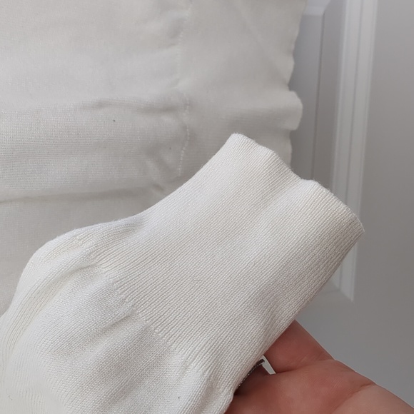 White XL Turtle Neck - Picture 3 of 5